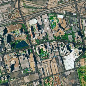Das Satellitenbild "LAS VEGAS - USA" ist dem Bildband "HUMAN FOOTPRINT - Satellitenbilder dokumentieren menschliches Handeln" entnommen. Bildbeschreibung: Nirgendwo sonst in der Wüste wird so viel Wasser verbraucht wie in der künstlichen Oase Las Vegas mit ihrer Riesenfontäne, den spektakulären Casinobauten und Golfplätzen