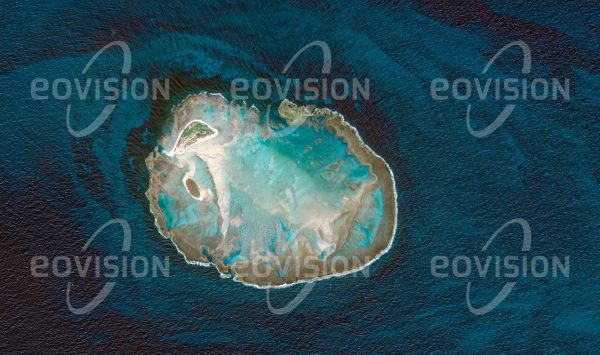 Das Satellitenbild "ATOL DAS ROCAS - Brasilien" ist dem Bildband "UNTOUCHED NATURE - Naturlandschaften in Satellitenbildern" entnommen. Bildbeschreibung: Nahe dem Äquator im Südatlantik vor Brasilien gelegen, ist das von Korallen gebildete und von Algen gefärbte Atoll Lebensraum für zahlreiche Meerestiere, wie Schildkröten und Delphine.
